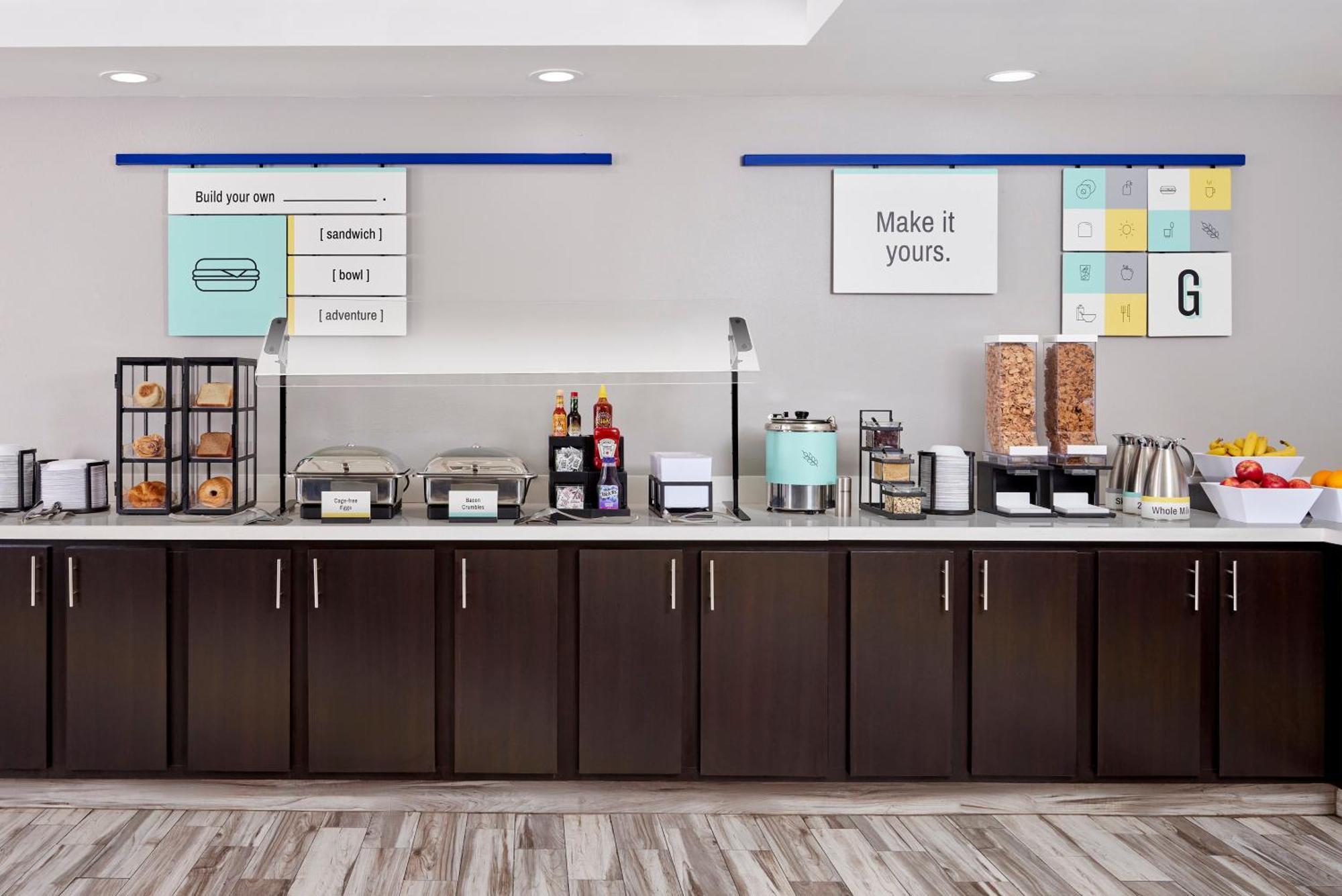 Garner Hotel Topeka West By Ihg Екстер'єр фото